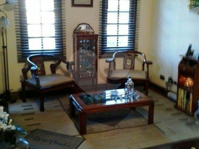 Sobrado à venda com 3 quartos, sendo 1 suíte,  em Vila Galvão, Guarulhos, SP