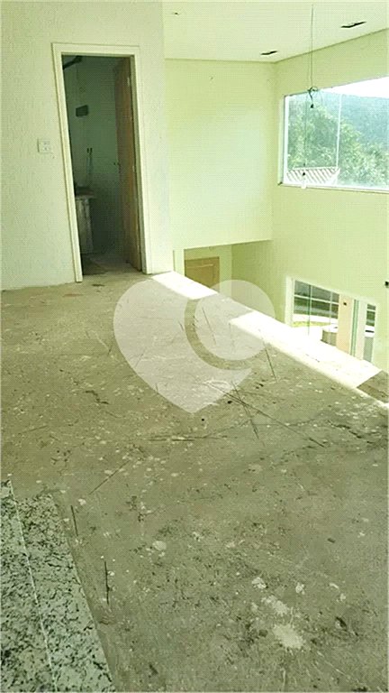 Casa à venda com 3 suítes no condomínio Sausalito, Mairiporã - SP