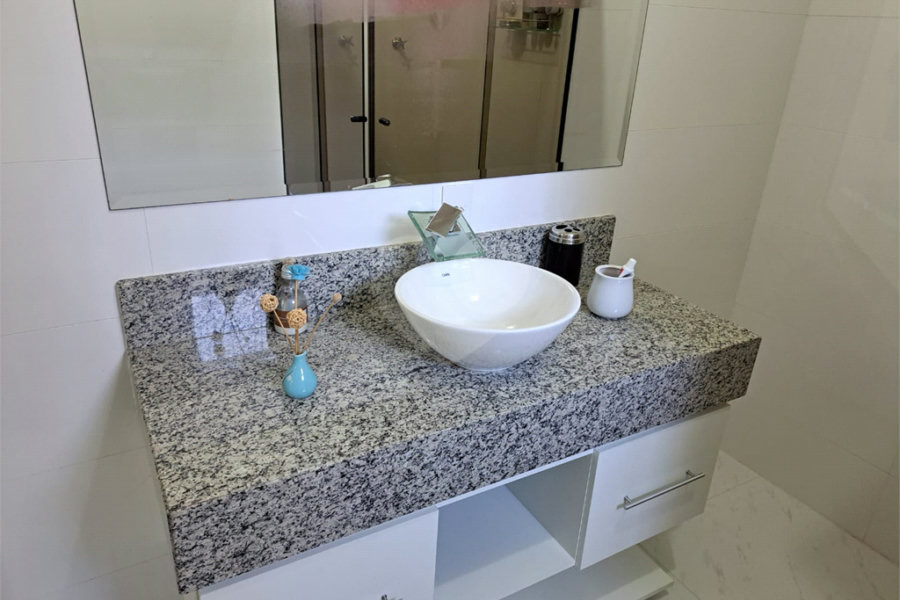 Sobrado à venda com 4 quartos, sendo 2 suítes, em Jaraguá, São Paulo, SP