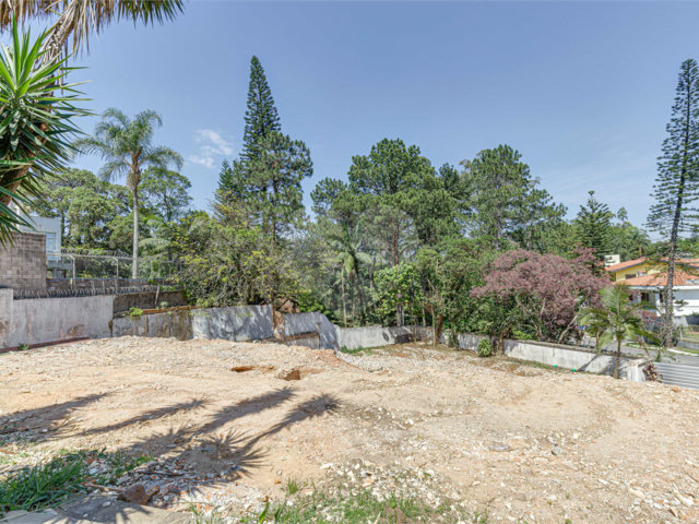 Terreno à venda com 1 quarto em Jardim Marajoara, São Paulo, SP