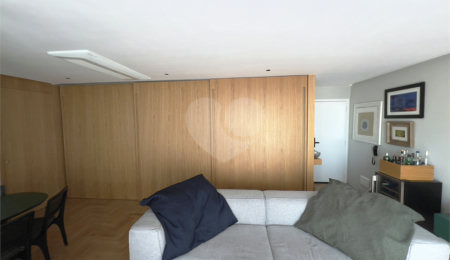 Apartamento à venda com 3 quartos, sendo 1 suíte,  em Sumarezinho, São Paulo, SP