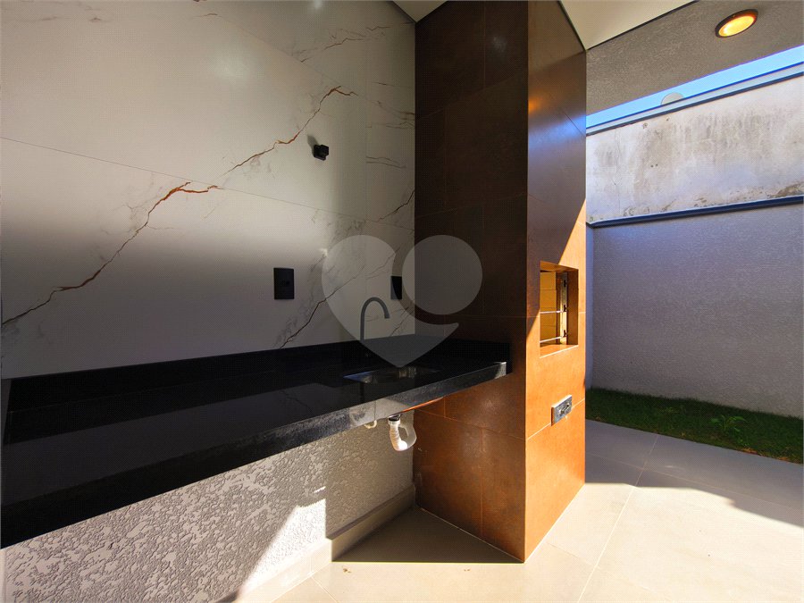 Casa à venda com 3 quartos, sendo 1 suíte, no condomínio Horto Florestal Villagio, Sorocaba - SP