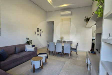 Casa à venda com 3 quartos, sendo 1 suíte,  no condomínio Mantova, Indaiatuba - SP
