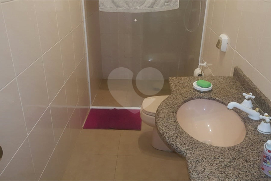 Sobrado à venda com 3 quartos, sendo 1 suíte, em São João Clímaco, São Paulo, SP