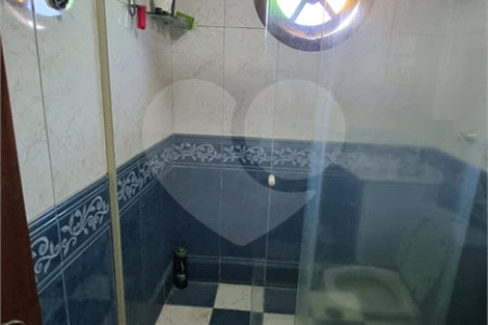 Casa à venda com 4 quartos, sendo 2 suítes, no condomínio Aruã Eco Park, Mogi das Cruzes - SP
