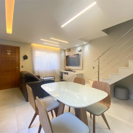 Sobrado à venda com 3 quartos, sendo 1 suíte, em Vila Nivi, São Paulo, SP