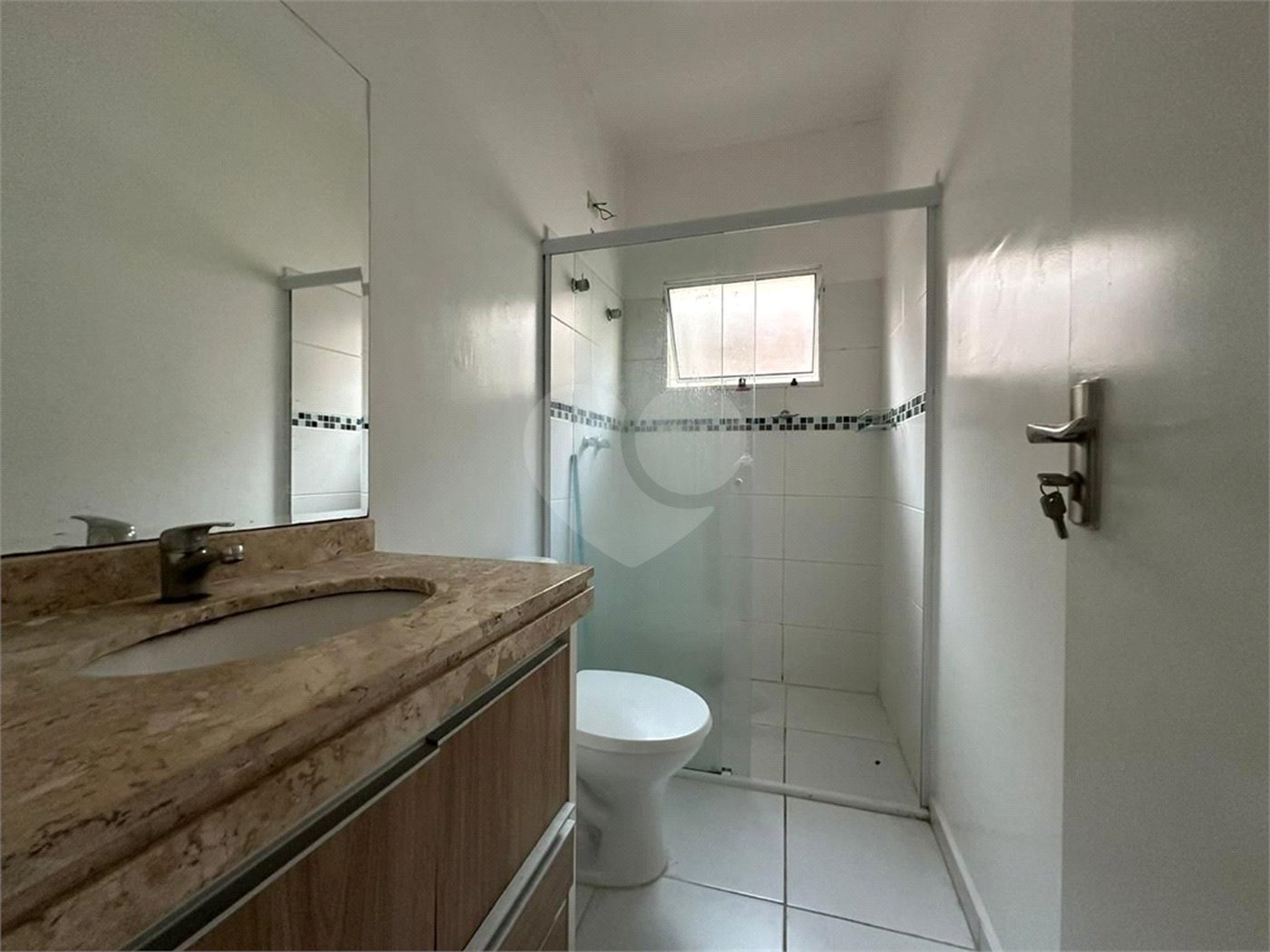 Casa à venda com 2 suítes no condomínio Olido, Atibaia - SP