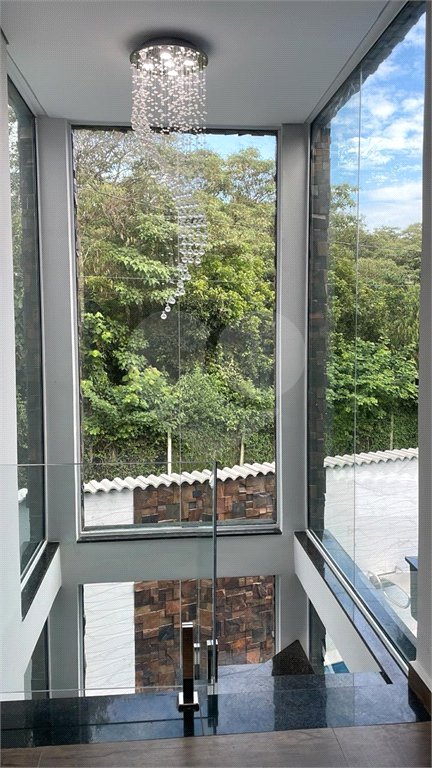 Casa à venda com 3 quartos, sendo 1 suíte, no condomínio Real Park Tietê, Mogi das Cruzes - SP