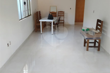 Casa à venda com 2 quartos, sendo 1 suíte, em Vila José Bonifácio, Araraquara, SP
