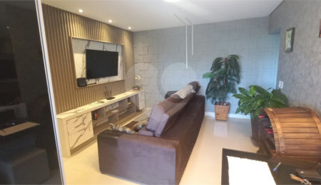 Apartamento à venda com 3 quartos, sendo 1 suíte,  em Jardim Bandeirantes, Louveira, SP