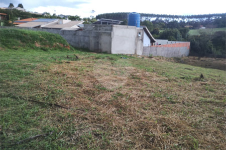 Chácara à venda com 2 quartos em Chácaras Berro D'água, Itu, SP
