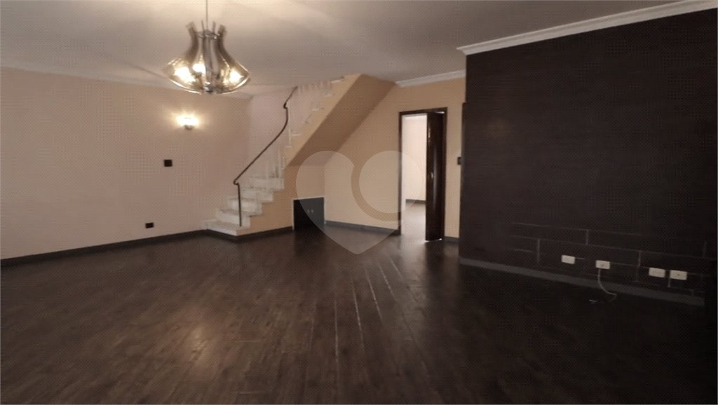 Sobrado à venda com 4 quartos em Vila Guilherme, São Paulo, SP
