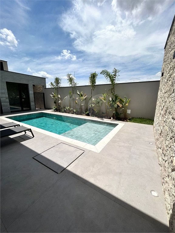 Casa à venda com 3 suítes no condomínio Villas do Golf, Itu - SP
