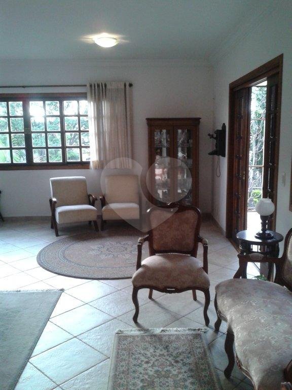 Sobrado à venda com 4 quartos, sendo 3 suítes, em Jardim São Bento, São Paulo, SP