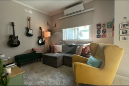 Casa à venda com 5 quartos, sendo 2 suítes, no condomínio Chacara das Palmeiras, Jundiaí - SP