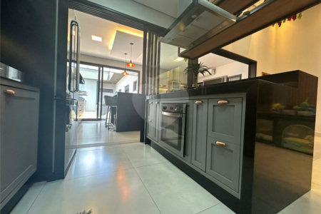 Casa à venda com 3 quartos, sendo 1 suíte, no condomínio Residencial Evidências, Indaiatuba - SP