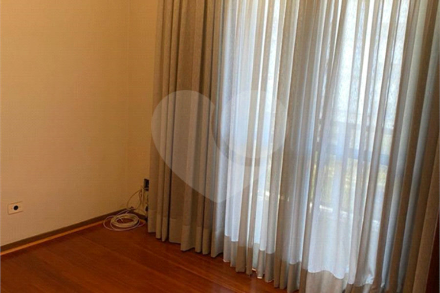Apartamento à venda com 3 quartos, sendo 1 suíte, em Vila Clementino, São Paulo, SP