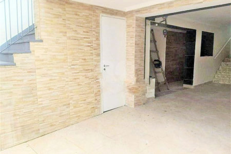 Sobrado à venda com 2 quartos em Sumarezinho, São Paulo, SP