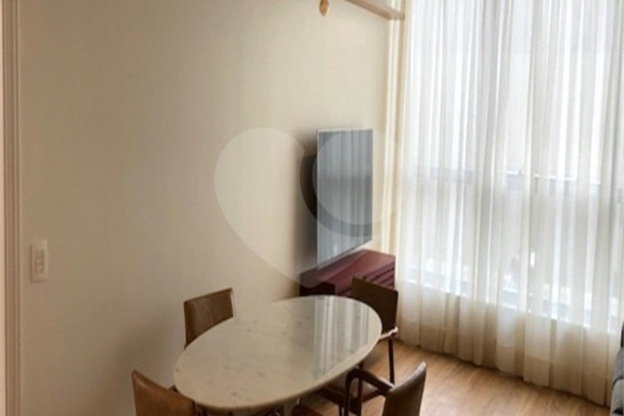 Flat à venda com 1 suíte em Santana, São Paulo, SP