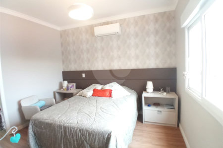Casa Térrea à venda com 3 quartos, sendo 2 suítes, em Água Fria, São Paulo, SP