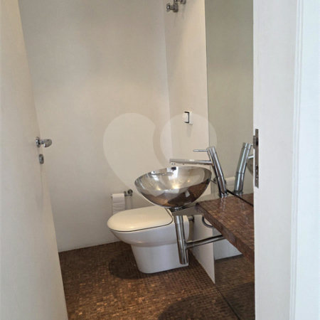Apartamento à venda com 2 suítes em Cerqueira César, São Paulo, SP