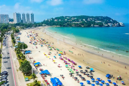 Apartamento à venda com 3 quartos em Pitangueiras, Guarujá, SP