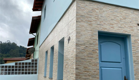 Sobrado à venda com 2 quartos em Tremembé, São Paulo, SP