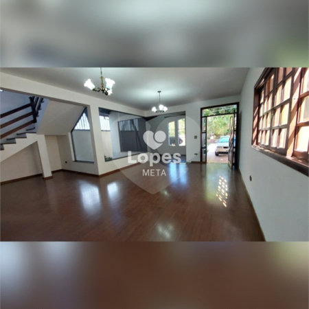 Casa à venda com 3 quartos, sendo 1 suíte, no condomínio Eldourado, São José dos Campos - SP