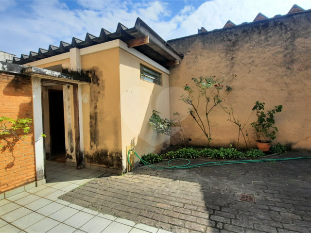 Sobrado à venda com 4 quartos, sendo 1 suíte,  em City Campo Grande, São Paulo, SP