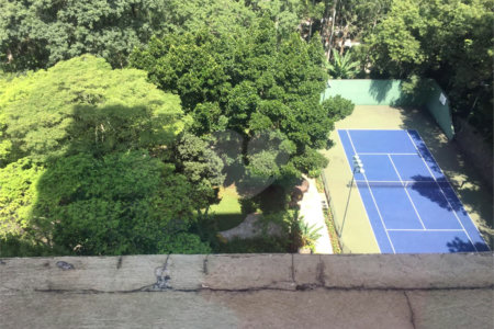 Apartamento reformado de 511m2 à venda com 4 suítes e 3 vagas no Morumbi