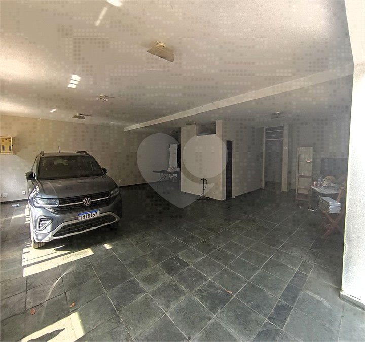 SOBRADO DE 426,0 M² COM 04 SUITES, SALÃO DE FESTAS, 06 VAGAS,06 BANHEIROS E PISCINA PARA LOCAÇÃO OU VENDA NO BARRO BRANCO
