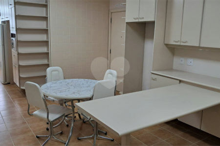Apartamento para alugar com 4 quartos, sendo 3 suítes, em Santo Amaro, São Paulo, SP