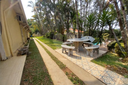 Chácara à venda ou para alugar com 3 quartos, sendo 1 suíte, em Chácaras Polozzi, Louveira, SP