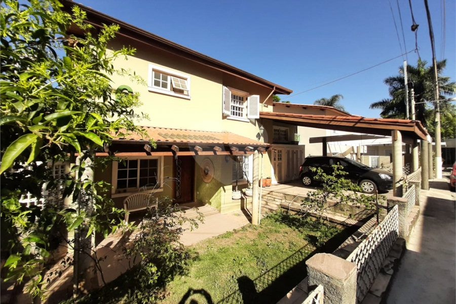 Casa à venda ou para alugar com 3 quartos, sendo 2 suítes, no condomínio Chácara das Rosas, São Paulo - SP