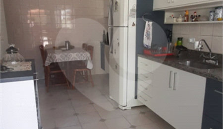 Casa à venda com 1 suíte em Jardim Aida, Guarulhos, SP