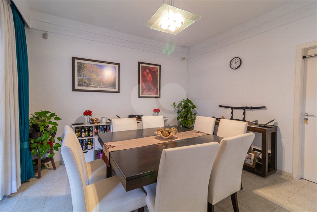Casa à venda com 4 suítes no condomínio Vila das Acacias, São Paulo - SP