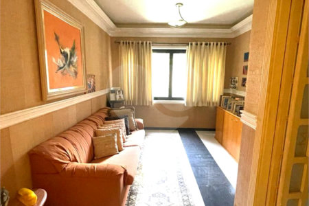 Apartamento à venda ou para alugar com 4 quartos, sendo 3 suítes, em Jardim Vitória Régia, São Paulo, SP