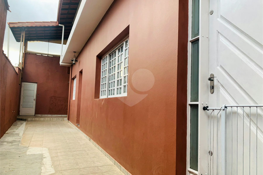Casa à venda com 2 suítes em Cangaíba, São Paulo, SP
