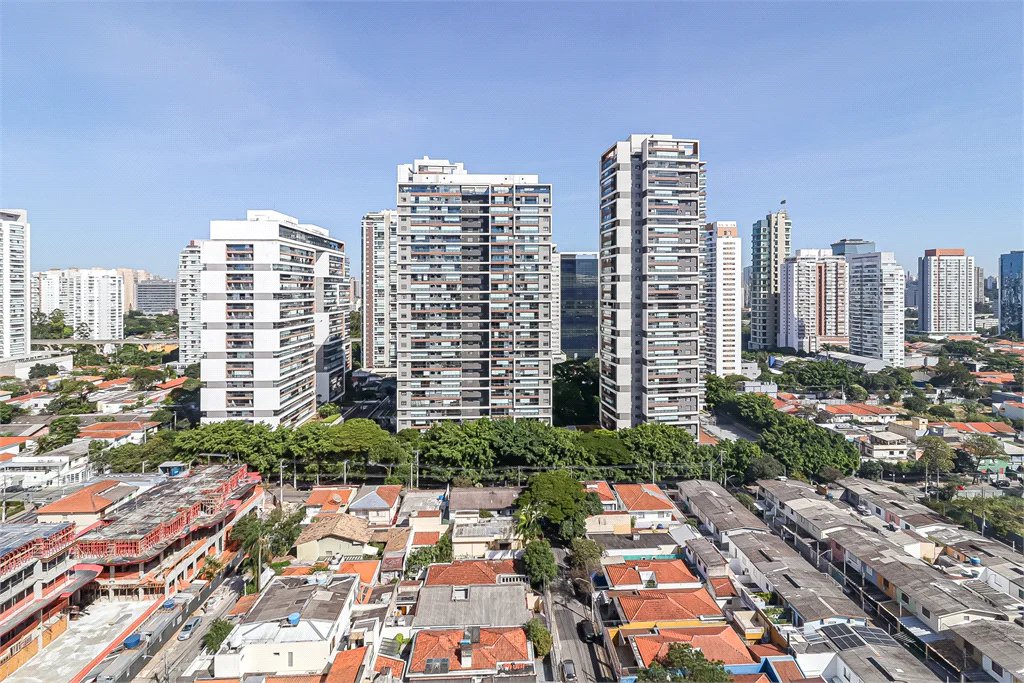 Apartamento à venda com 3 suítes em Cidade Monções, São Paulo, SP