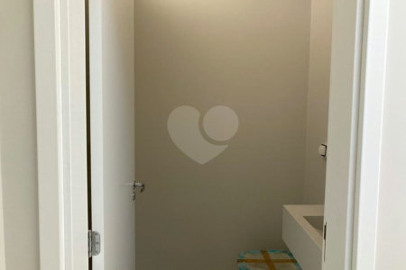 Casa à venda com 3 quartos, sendo 1 suíte,  no condomínio Monterey Ville, Mogi das Cruzes - SP