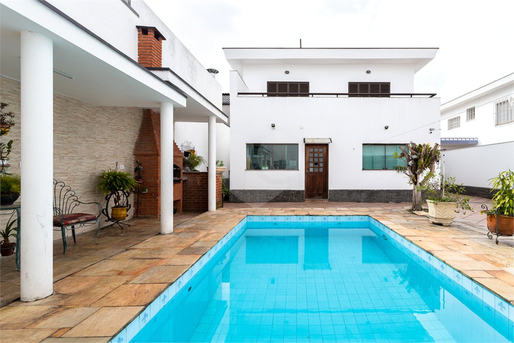 Casa à venda com 4 quartos, sendo 3 suítes, em Vila Mariana, São Paulo, SP