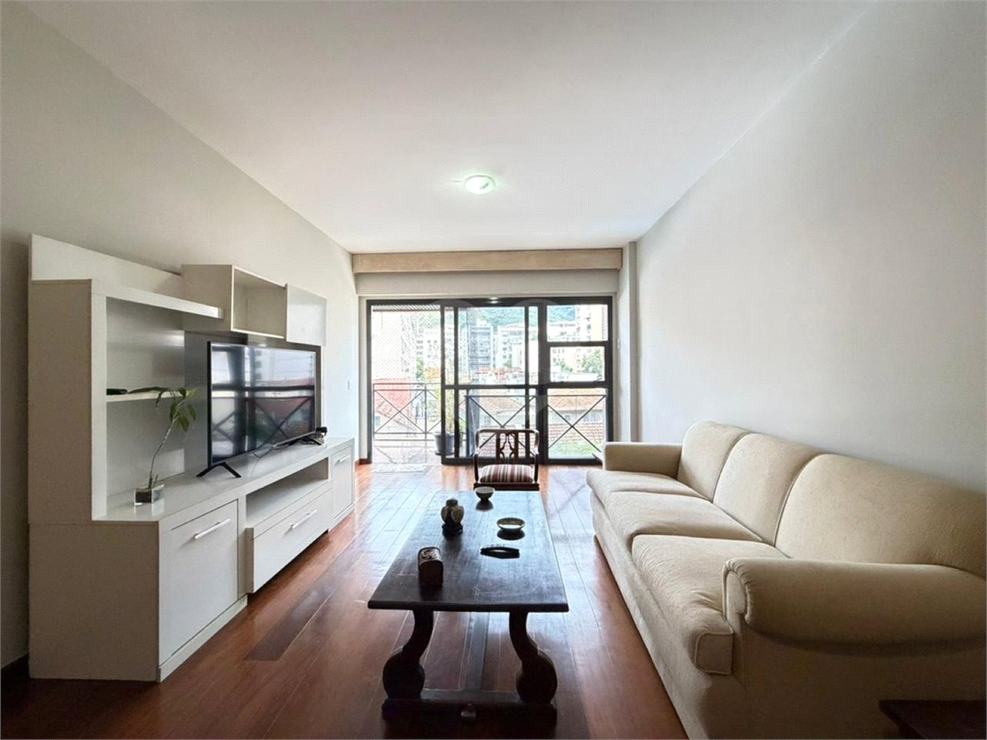Apartamento à venda com 4 quartos, sendo 1 suíte,  em Tijuca, Rio de Janeiro, RJ