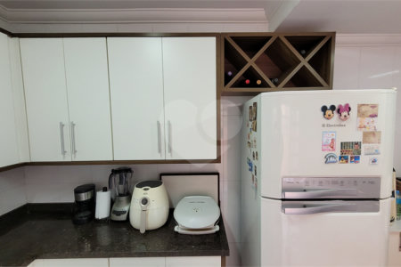 Sobrado à venda com 3 quartos, sendo 1 suíte, em Vila Romana, São Paulo, SP