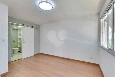 Apartamento à venda com 2 quartos, sendo 1 suíte, em Santo Amaro, São Paulo, SP