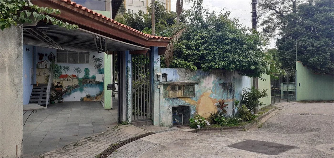 Casa à venda com 4 quartos, sendo 2 suítes, em Parque Esmeralda, São Paulo, SP