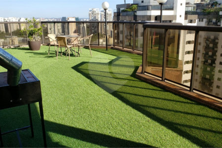 Apartamento à venda com 4 suítes em Vila Andrade, São Paulo, SP