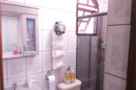 Sobrado à venda ou para alugar com 3 suítes em Santa Teresinha, São Paulo, SP