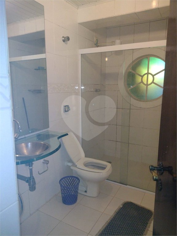 Casa à venda com 4 quartos, sendo 2 suítes,  no condomínio Cinco Lagos, Mairiporã - SP