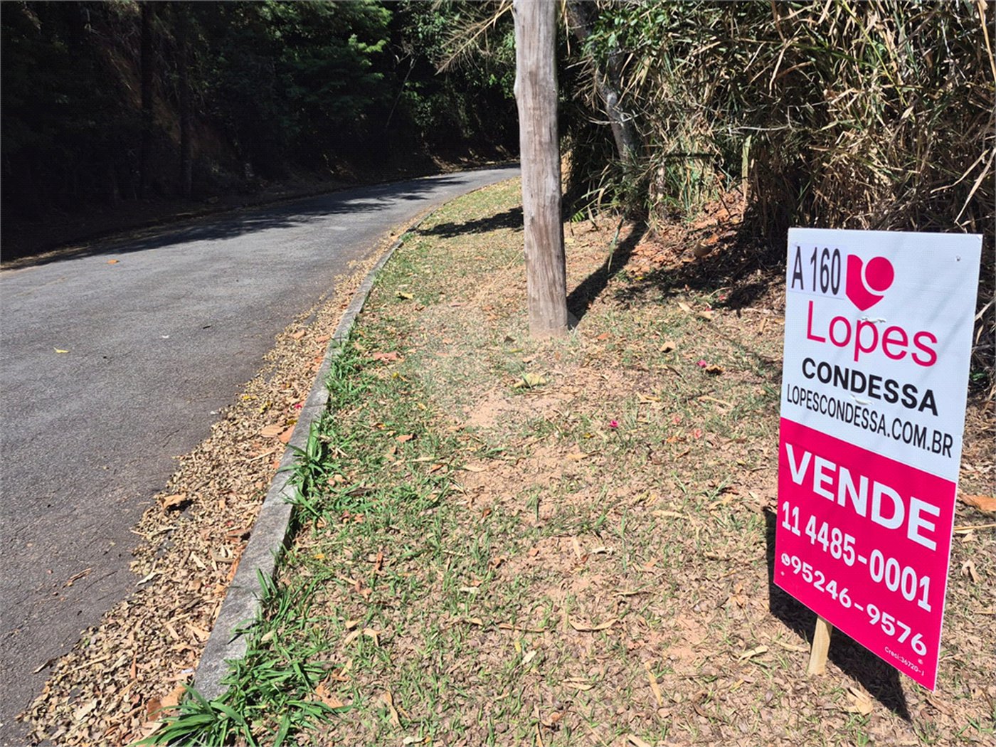 Terreno à venda no condomínio Alpes da Cantareira, Mairiporã - SP