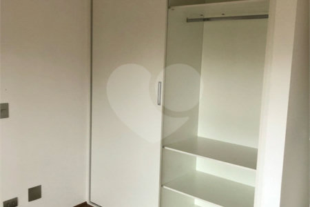 Apartamento à venda com 4 suítes em Vila Suzana, São Paulo, SP
